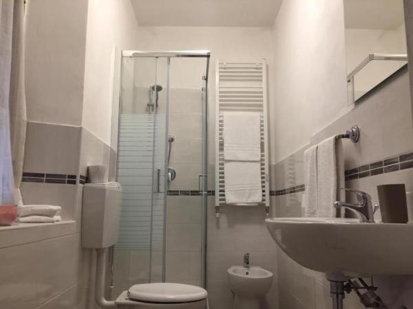 Hotel D 2 Non Accettiamo Franciesi Parma Eksteriør bilde